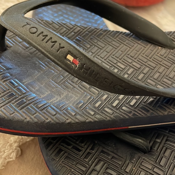 4 pairs of flip flops - 1 price for all - Picture 2 of 3